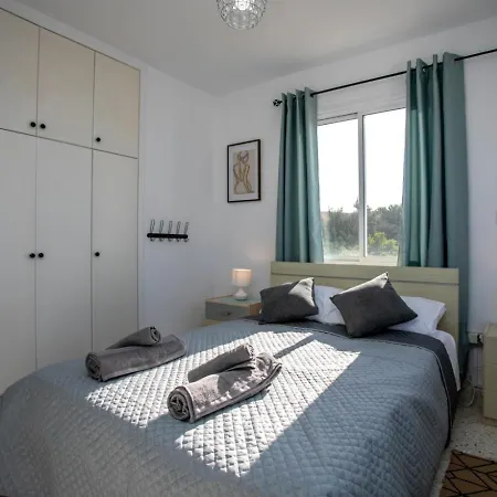 Horizon-amazing Location, Sea&nature View, 2br,large Balcony *