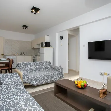 Daire Horizon-amazing Location, Sea&nature View, 2br,large Balcony