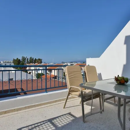 Daire Horizon-amazing Location, Sea&nature View, 2br,large Balcony *