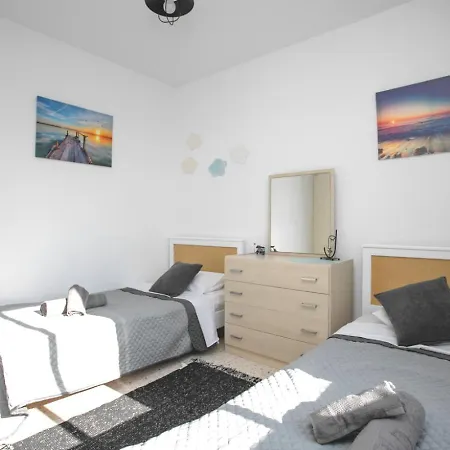 Apartament Horizon-amazing Location, Sea&nature View, 2br,large Balcony *