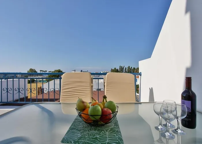 Horizon-amazing Location, Sea&nature View, 2br,large Balcony