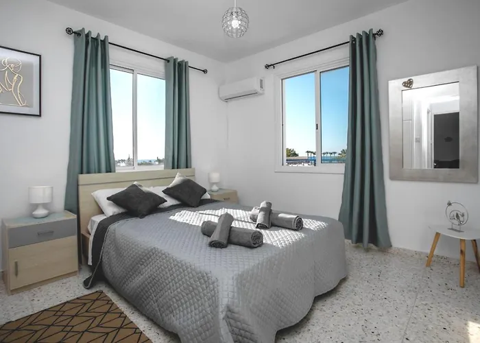 Horizon-amazing Location, Sea&nature View, 2br,large Balcony