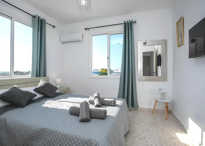 Horizon-amazing Location, Sea&nature View, 2br,large Balcony Prodromi