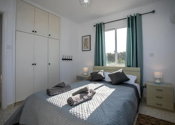 Horizon-amazing Location, Sea&nature View, 2br,large Balcony *